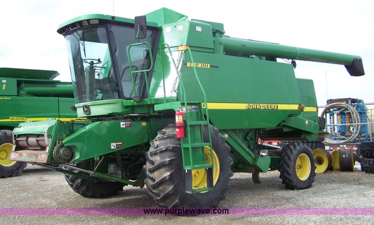 image for item 7282 1998 John Deere 9610 Maximizer combine