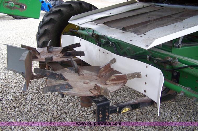 image for item 7282 1998 John Deere 9610 Maximizer combine