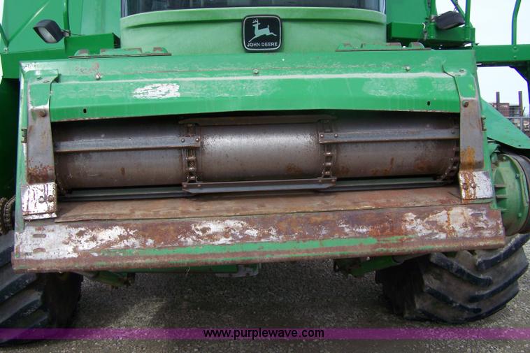 image for item 7282 1998 John Deere 9610 Maximizer combine