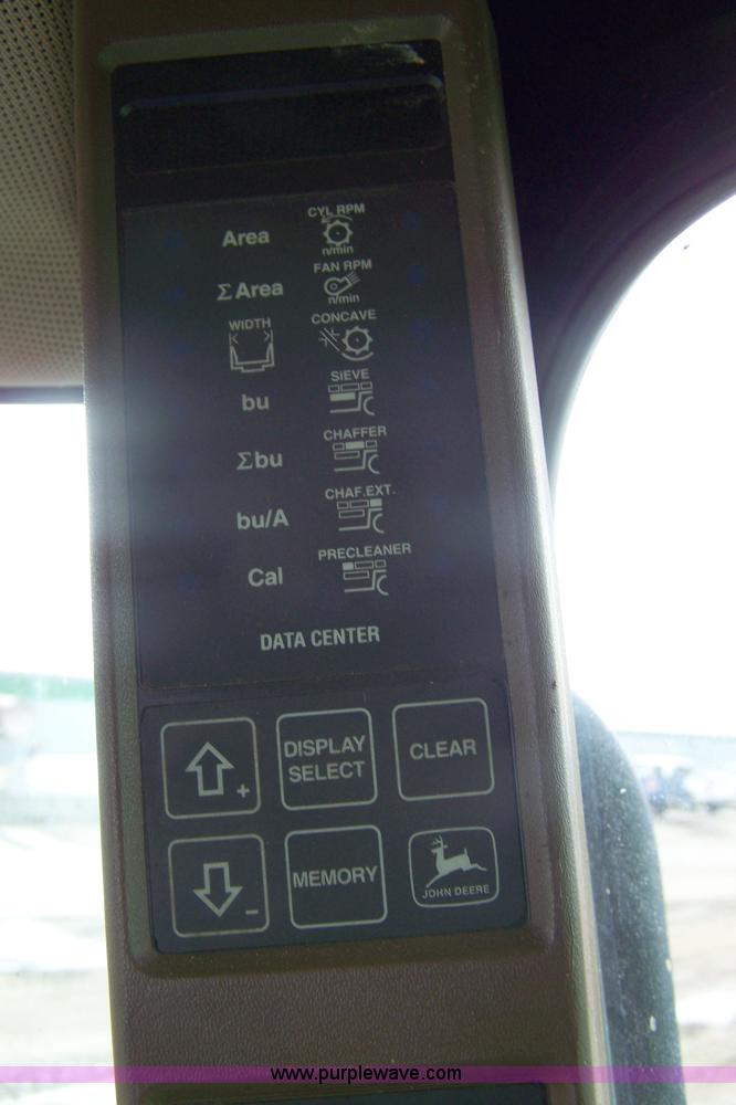 image for item 7282 1998 John Deere 9610 Maximizer combine