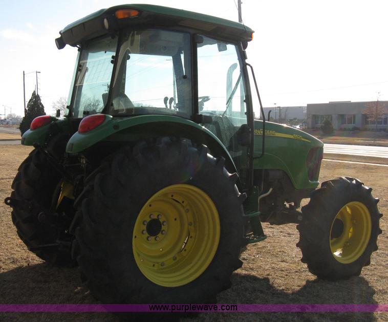 image for item 8212 2005 John Deere 5525 MFWA tractor