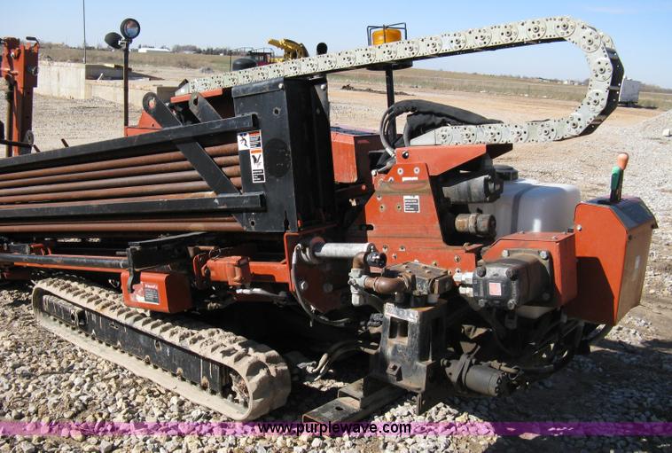image for item 8225 2000 Ditch Witch JT920L directional boring machine