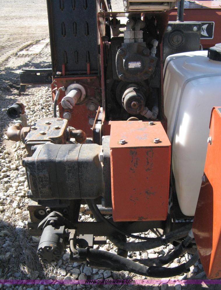 image for item 8225 2000 Ditch Witch JT920L directional boring machine