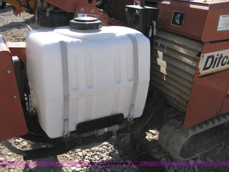 image for item 8225 2000 Ditch Witch JT920L directional boring machine