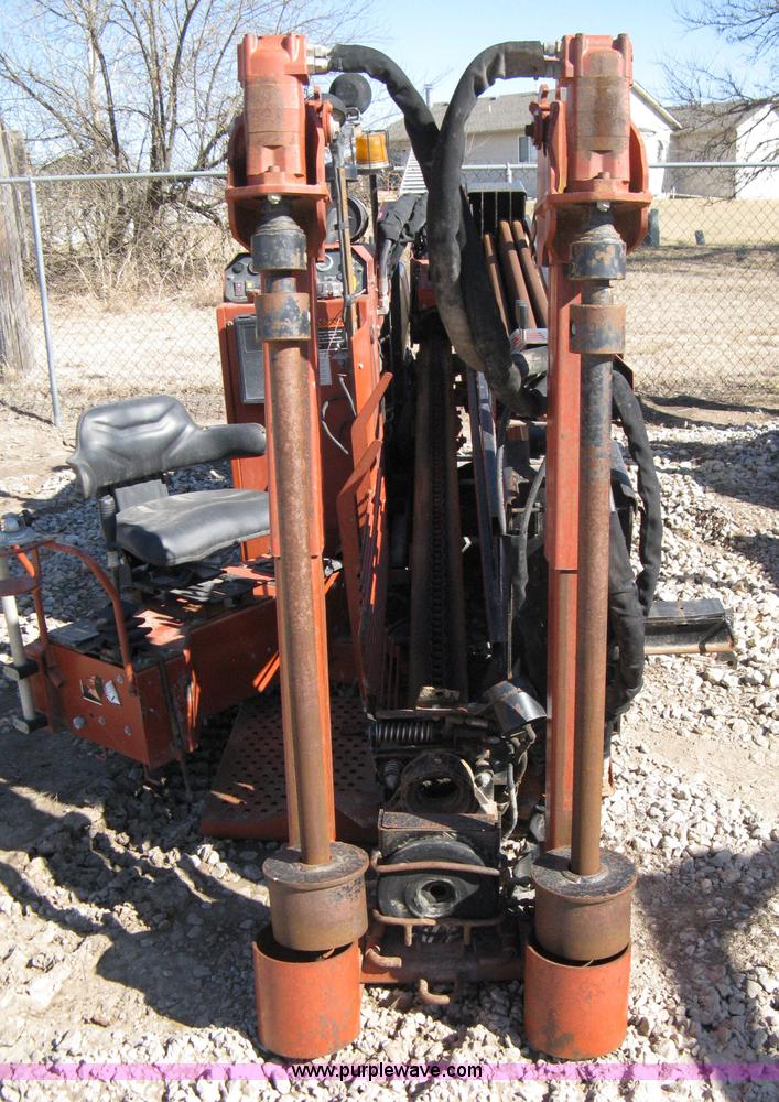 image for item 8225 2000 Ditch Witch JT920L directional boring machine