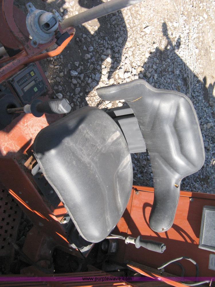 image for item 8225 2000 Ditch Witch JT920L directional boring machine