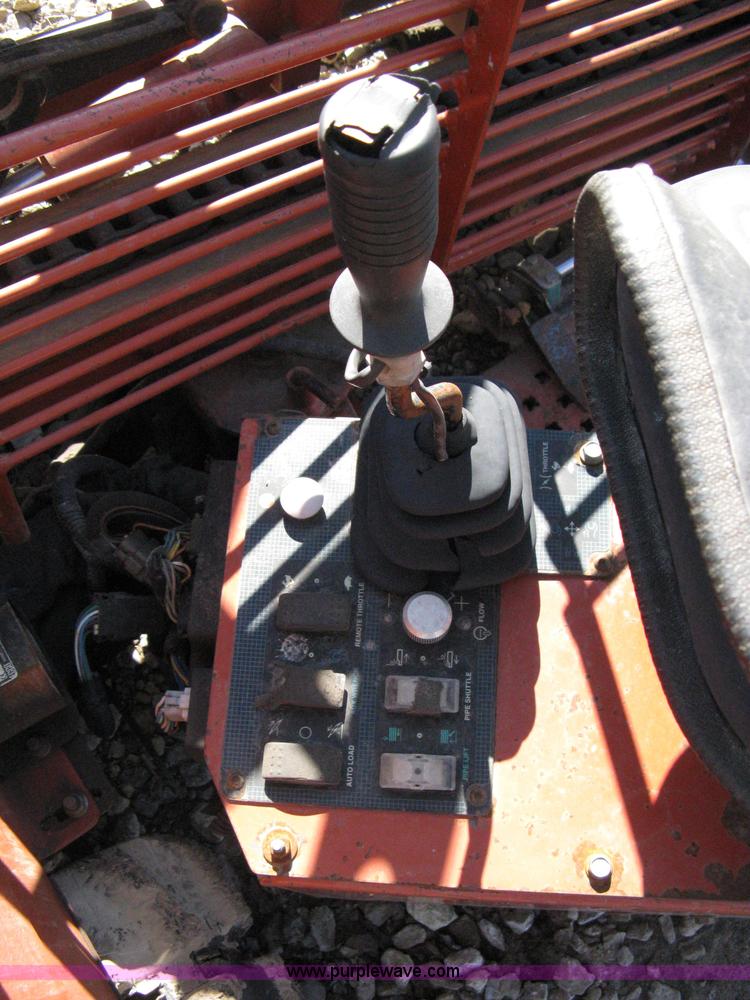 image for item 8225 2000 Ditch Witch JT920L directional boring machine