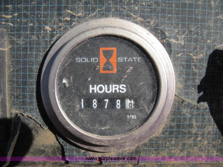 image for item 8225 2000 Ditch Witch JT920L directional boring machine