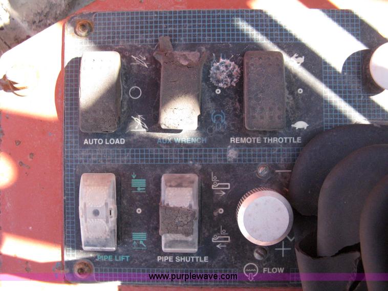 image for item 8225 2000 Ditch Witch JT920L directional boring machine