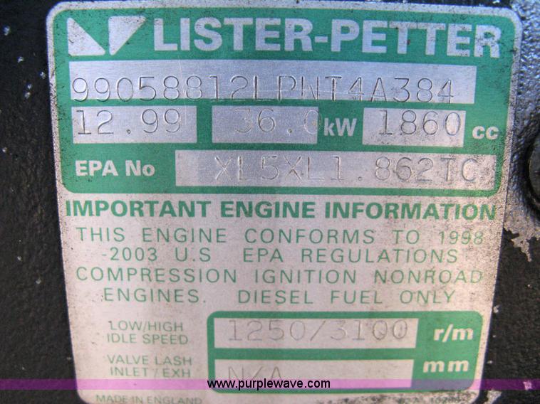 image for item 8225 2000 Ditch Witch JT920L directional boring machine