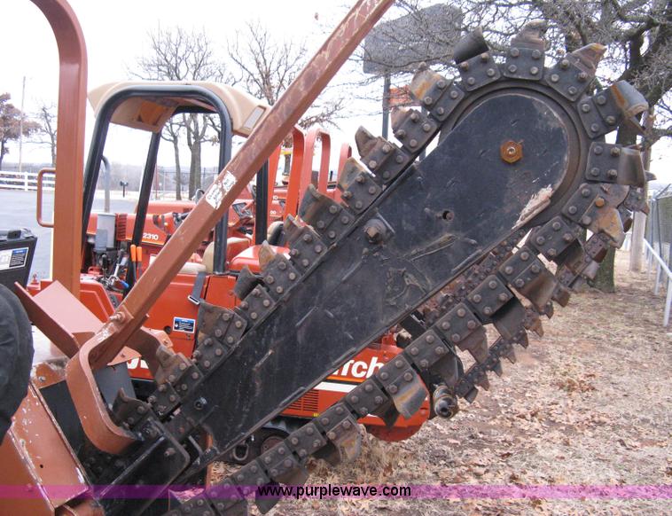 image for item 8228 2000 Ditch Witch 3700DD trencher