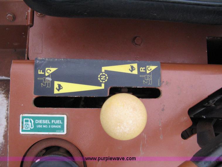 image for item 8228 2000 Ditch Witch 3700DD trencher