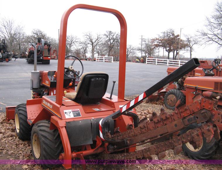 image for item 8229 1987 Ditch Witch 2310DD trencher