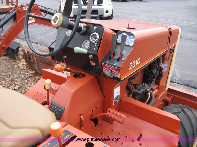 image for item 8229 1987 Ditch Witch 2310DD trencher