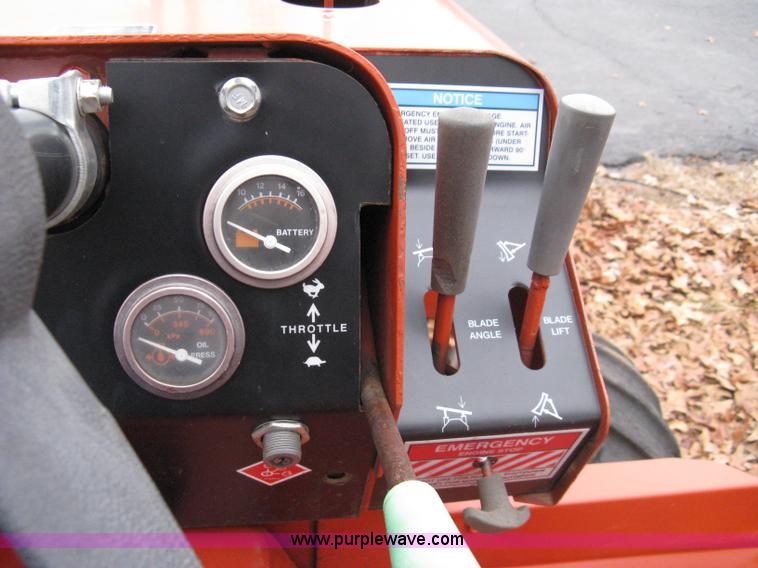 image for item 8229 1987 Ditch Witch 2310DD trencher