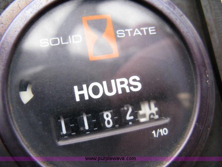 image for item 8230 1993 Ditch Witch 3610DD trencher