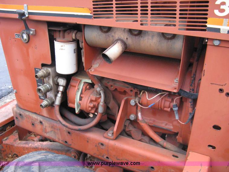 image for item 8230 1993 Ditch Witch 3610DD trencher