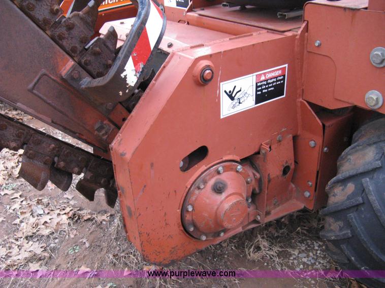 image for item 8230 1993 Ditch Witch 3610DD trencher