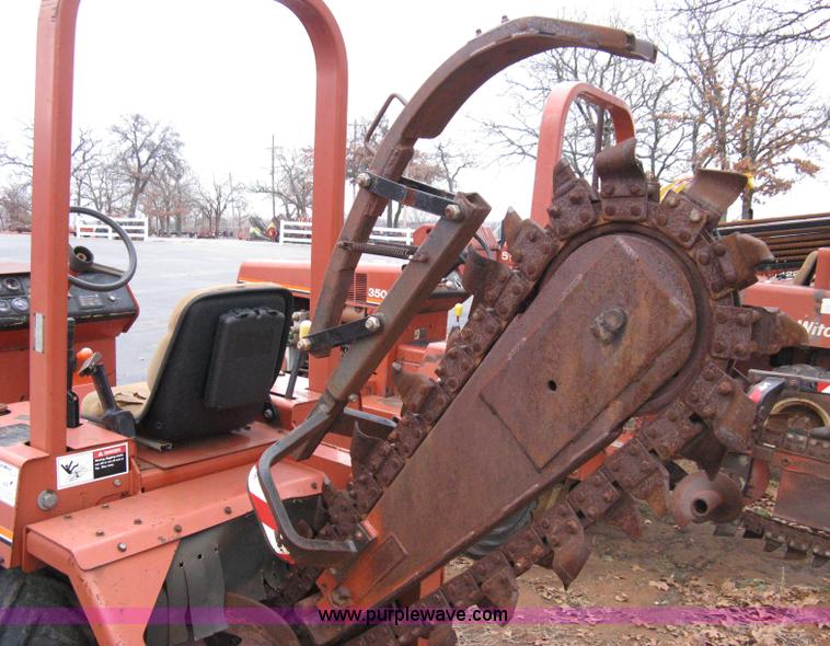 image for item 8230 1993 Ditch Witch 3610DD trencher