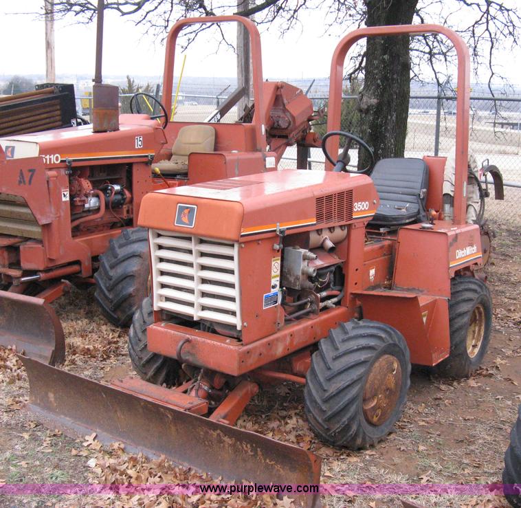image for item 8231 1994 Ditch Witch 3500 DD trencher