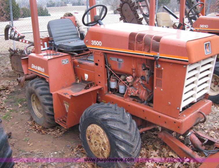 image for item 8231 1994 Ditch Witch 3500 DD trencher