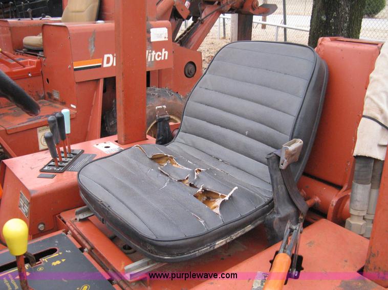 image for item 8231 1994 Ditch Witch 3500 DD trencher