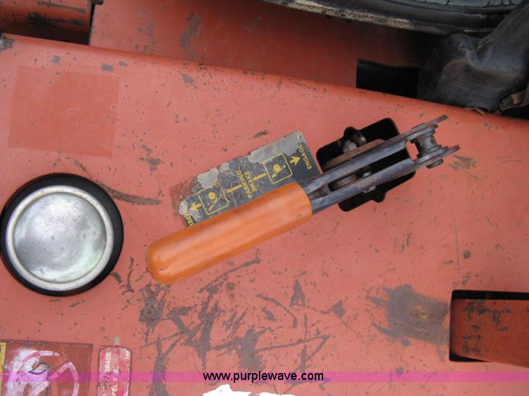 image for item 8231 1994 Ditch Witch 3500 DD trencher