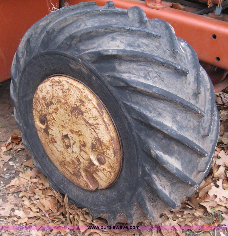 image for item 8231 1994 Ditch Witch 3500 DD trencher