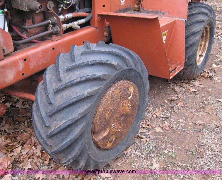 image for item 8231 1994 Ditch Witch 3500 DD trencher