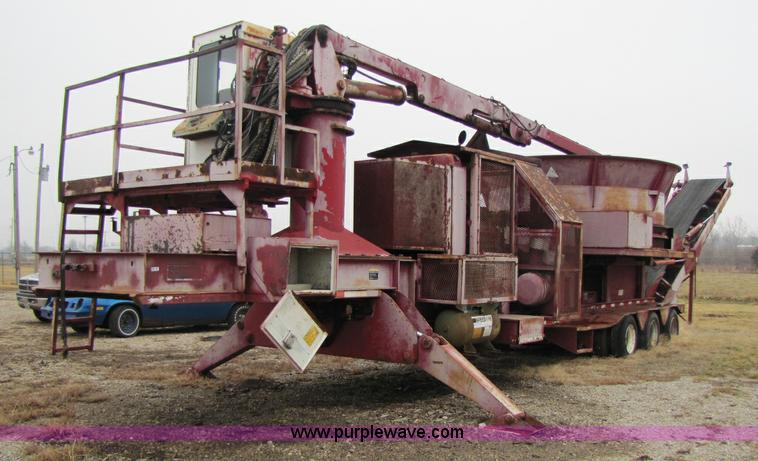 image for item 8385 Olathe Pro Grind 5000 tub grinder