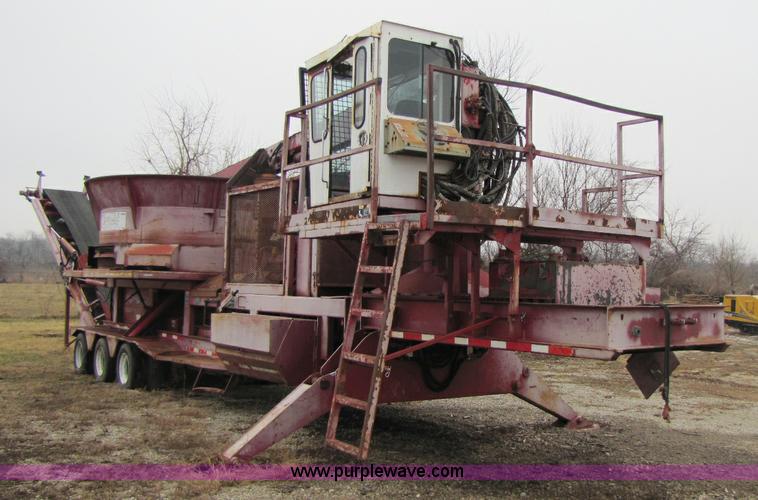 image for item 8385 Olathe Pro Grind 5000 tub grinder