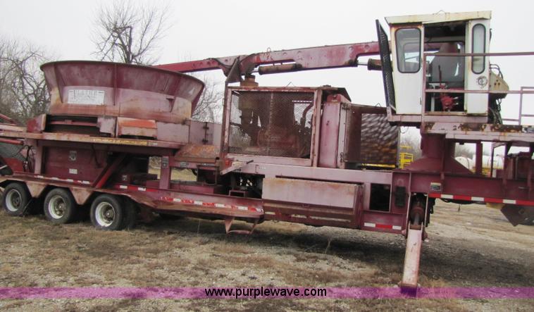 image for item 8385 Olathe Pro Grind 5000 tub grinder