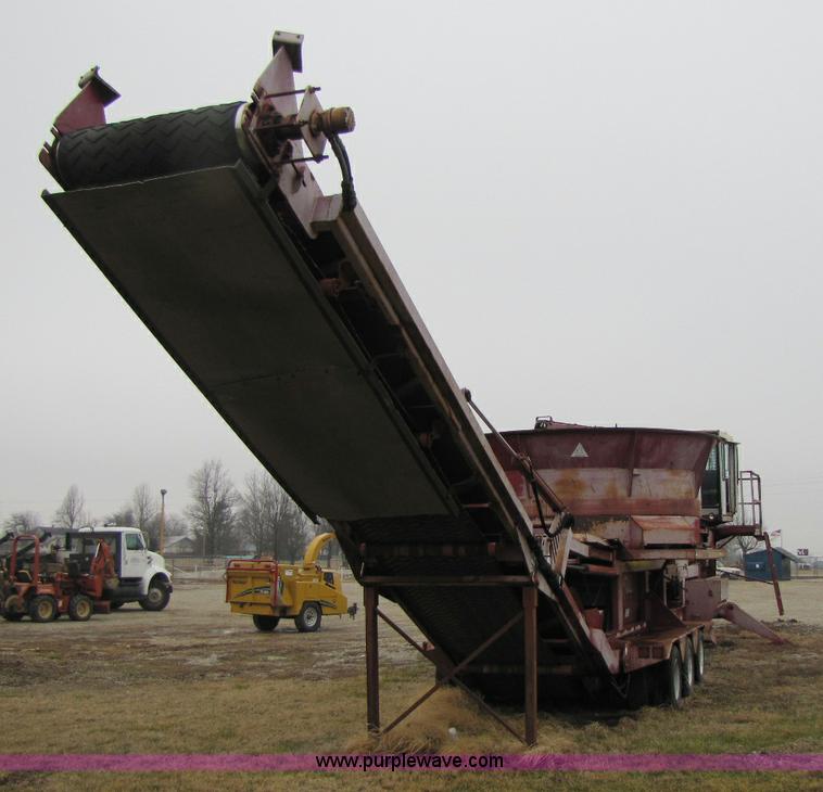 image for item 8385 Olathe Pro Grind 5000 tub grinder