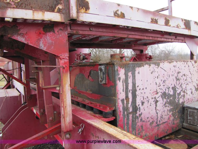 image for item 8385 Olathe Pro Grind 5000 tub grinder