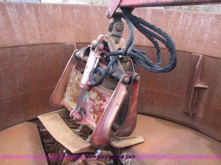 image for item 8385 Olathe Pro Grind 5000 tub grinder