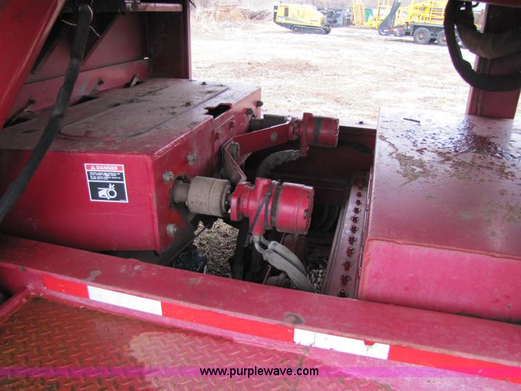 image for item 8385 Olathe Pro Grind 5000 tub grinder