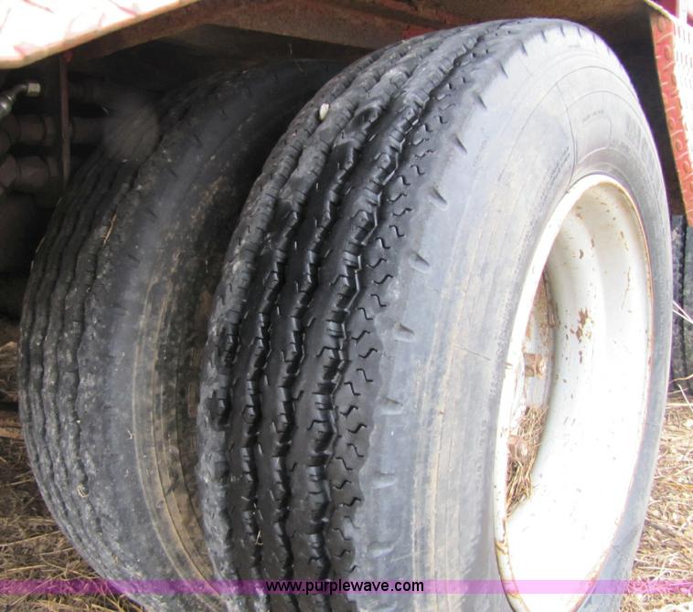 image for item 8385 Olathe Pro Grind 5000 tub grinder