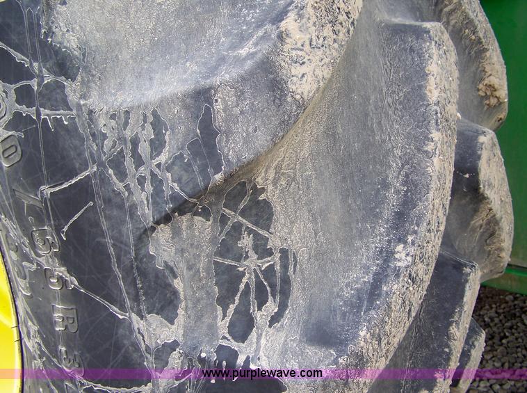 image for item 9283 2006 John Deere 9760 STS combine