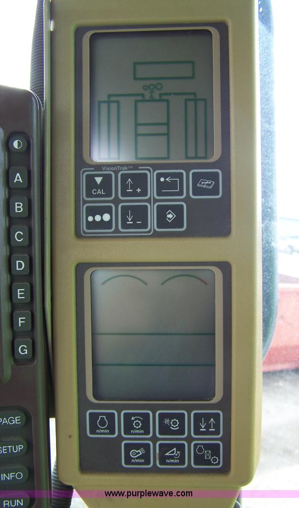 image for item 9283 2006 John Deere 9760 STS combine