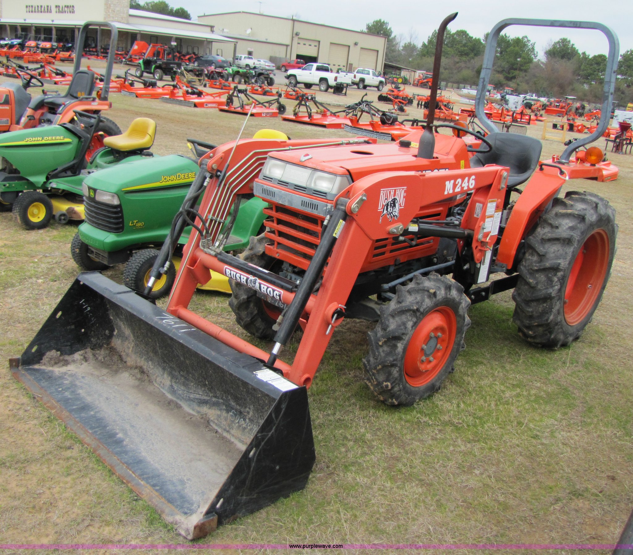 1995 Kubota L2350 tractor with loader in Texarkana, TX Item 3446 sold