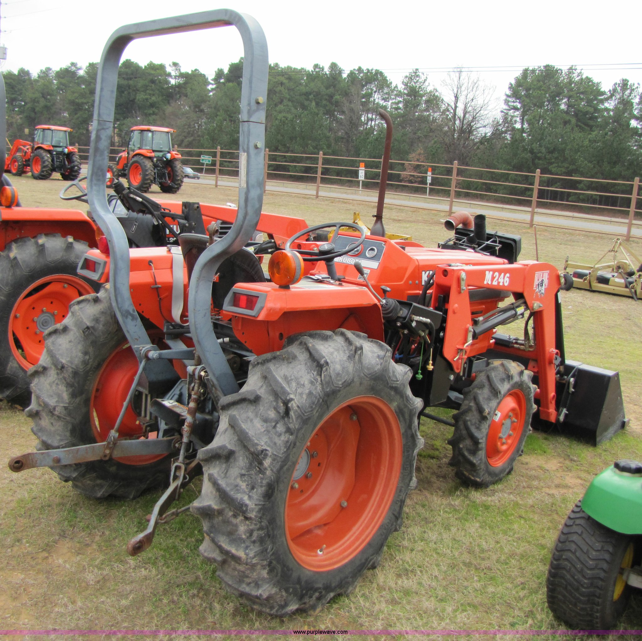 1995 Kubota L2350 tractor with loader in Texarkana, TX Item 3446 sold