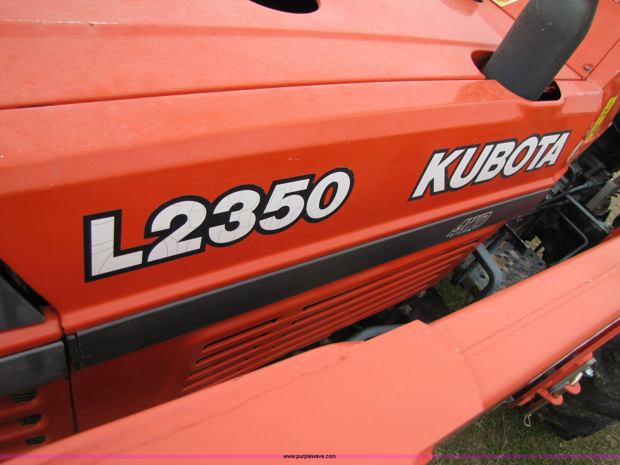 1995 Kubota L2350 tractor with loader in Texarkana, TX Item 3446 sold