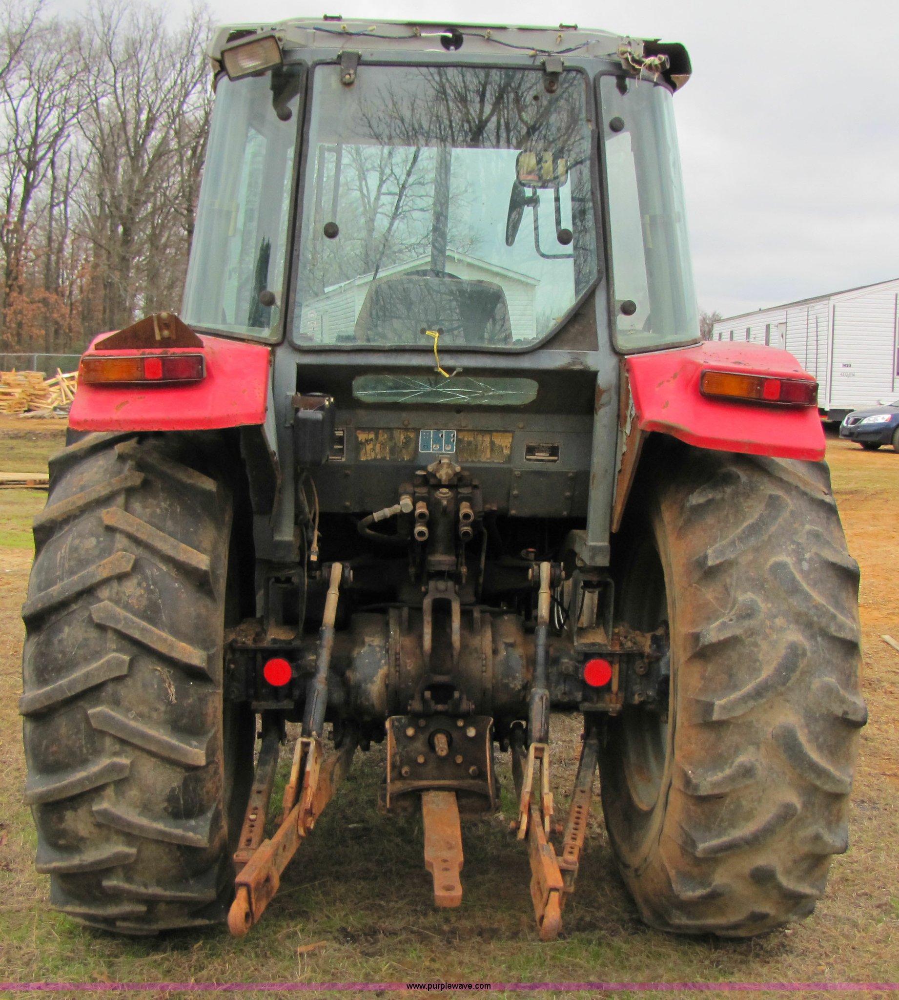 1997 Massey-Ferguson 4253 tractor with loader in Hope, AR | Item 3449 ...