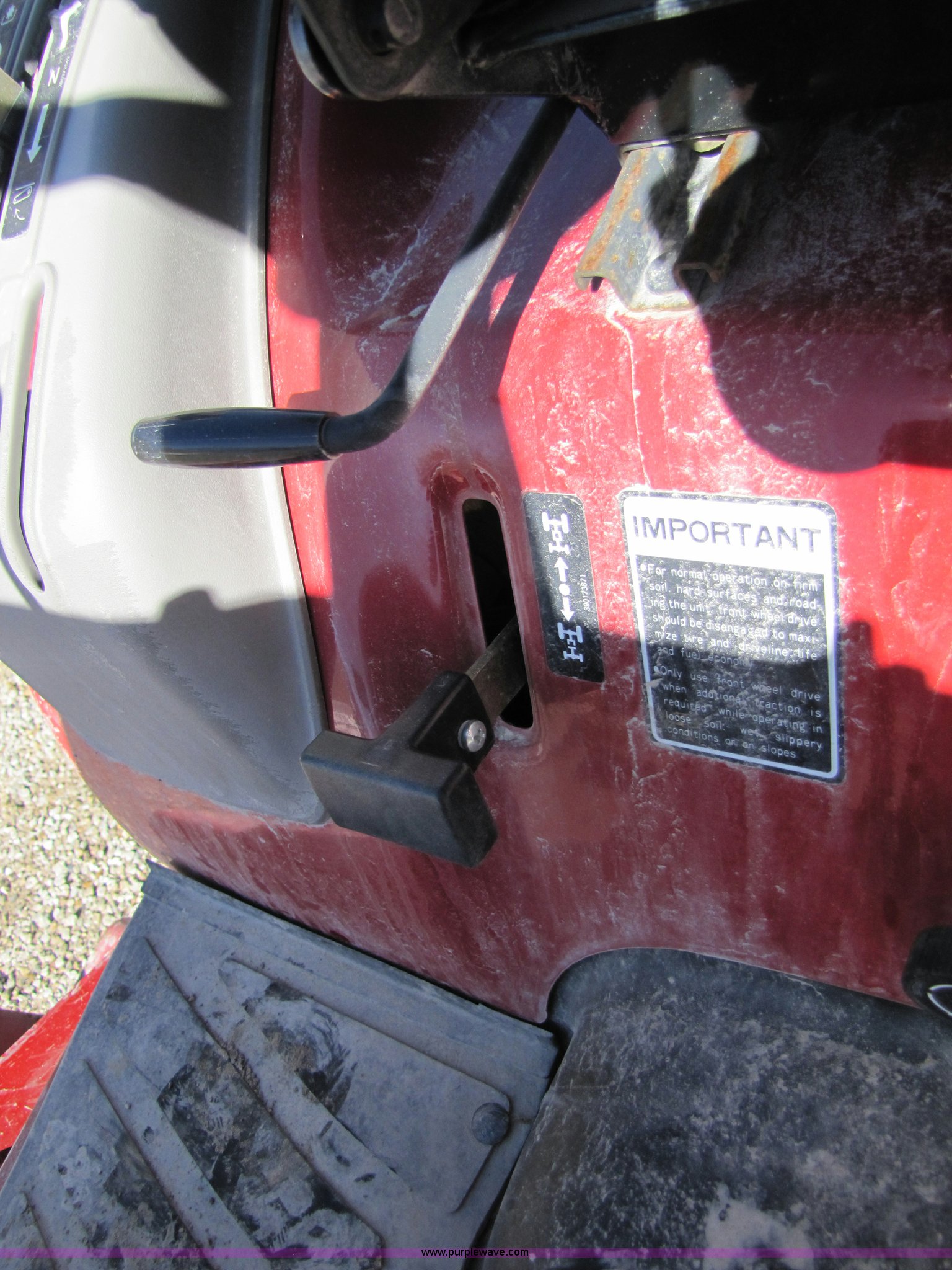 Case IH DX24 garden tractor with mower deck in Wamego, KS Item 5189 sold Purple Wave