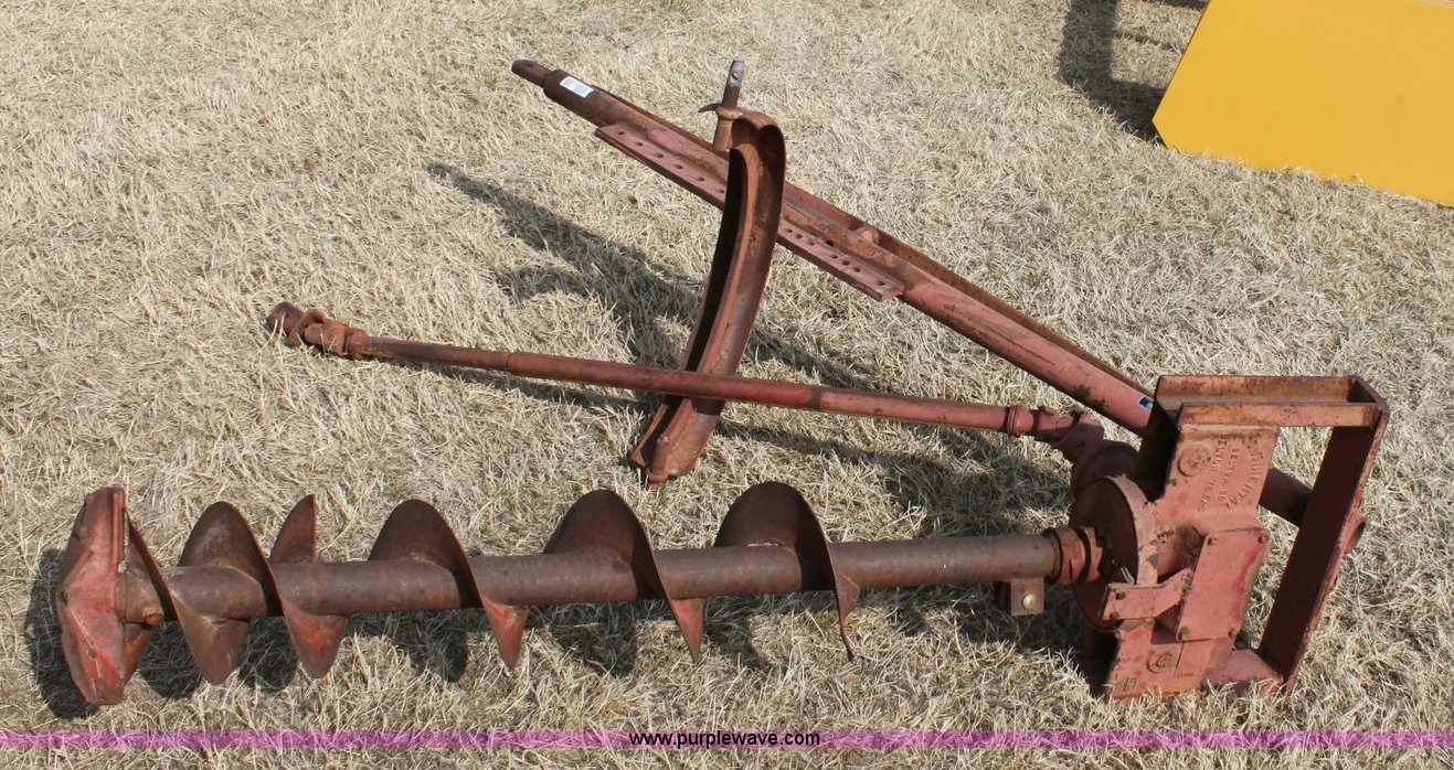 Continental post hole digger in Guthrie, OK Item 6886 sold Purple Wave