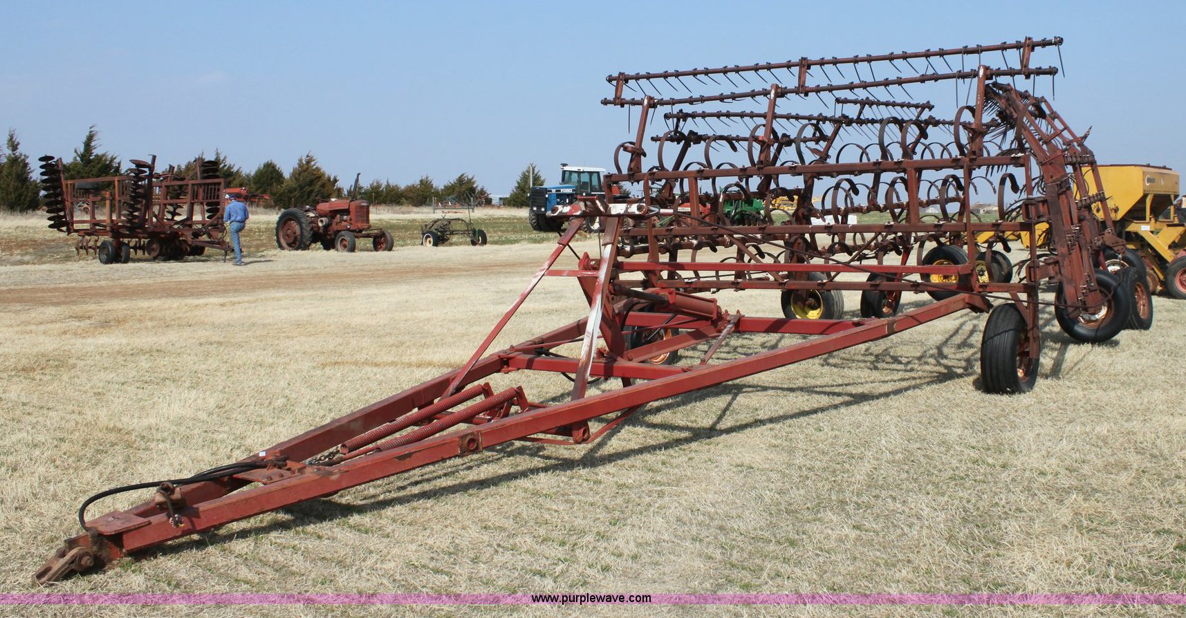 Noble folding spring tooth coulter in Guthrie, OK Item 6894 sold Purple Wave