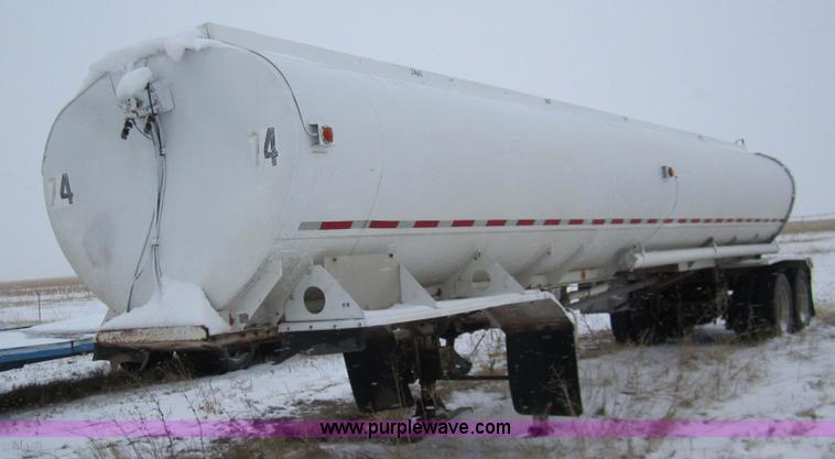 image for item 2984 1962 Standard Steel Works tanker trailer
