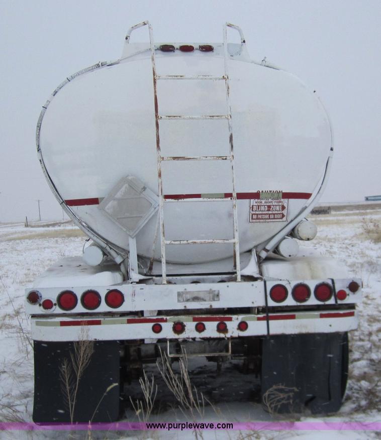 image for item 2984 1962 Standard Steel Works tanker trailer