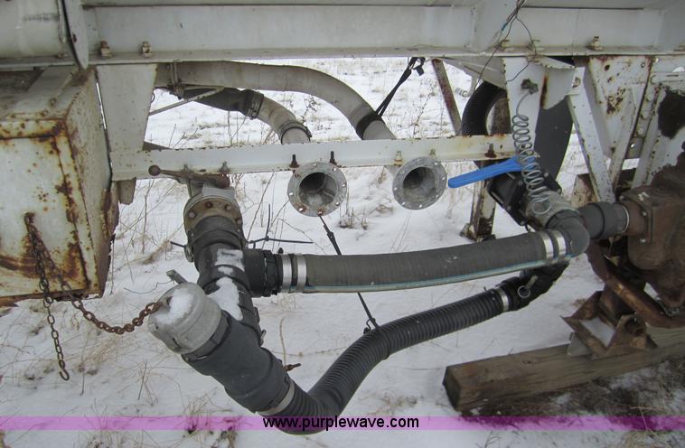 image for item 2984 1962 Standard Steel Works tanker trailer