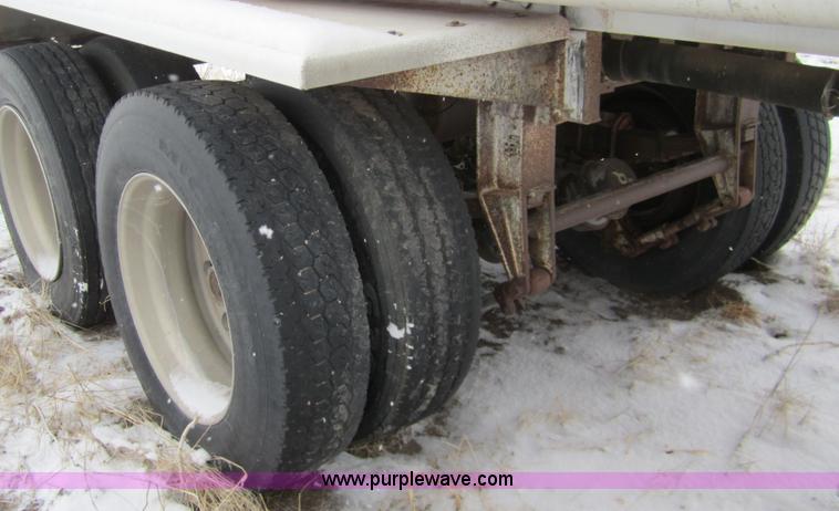 image for item 2984 1962 Standard Steel Works tanker trailer